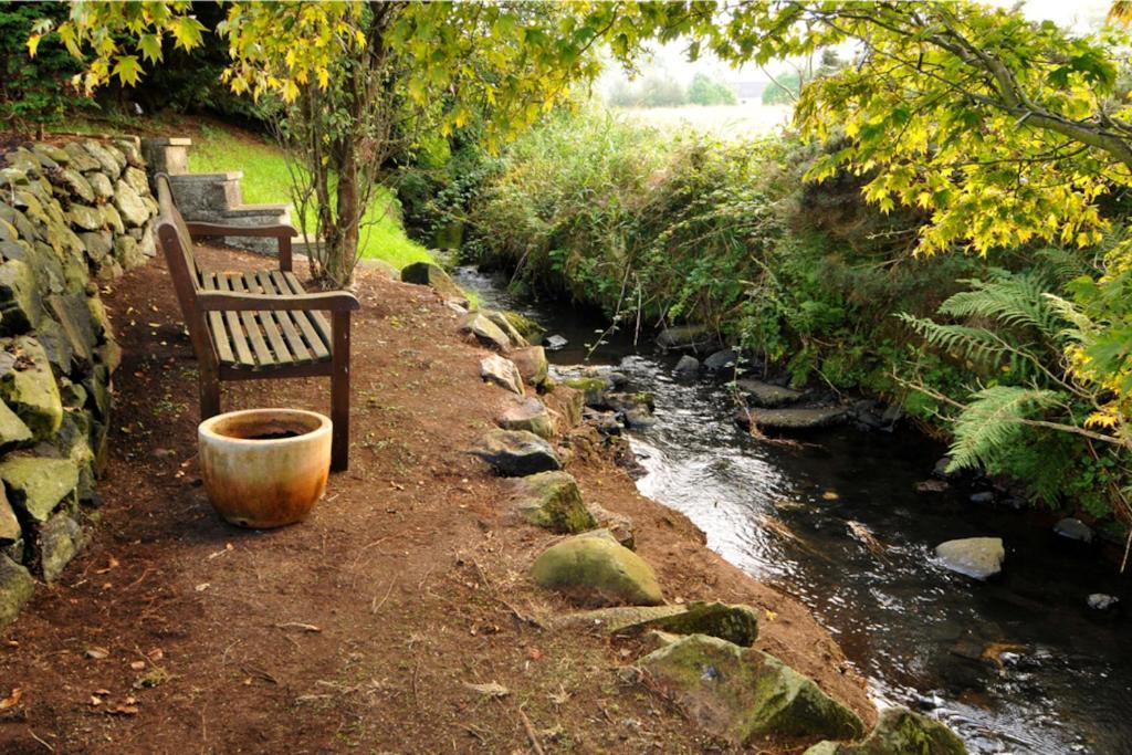 Riverside Cottage At Logwood Mill Ballyclare Exterior photo
